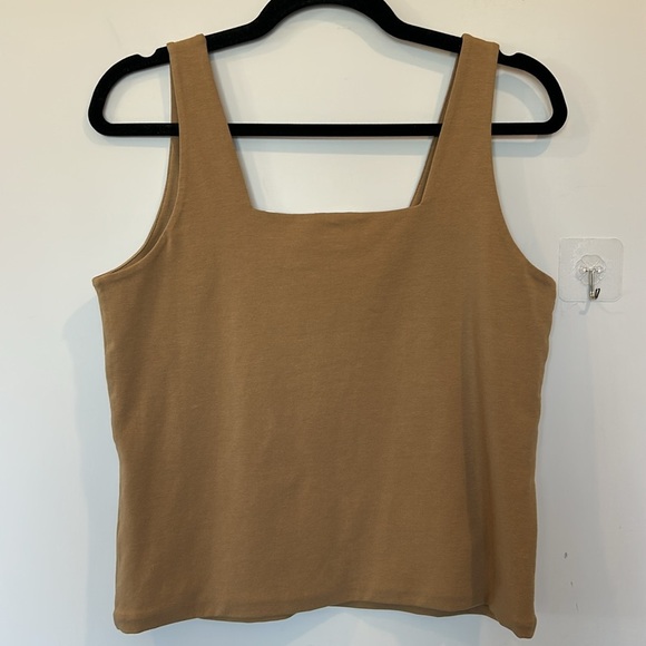 Vince SQUARE NK STRECTH TANK Camel - Picture 6 of 9